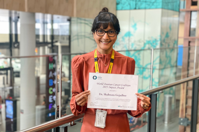 Dr Shabnam Gujadhur with her award 